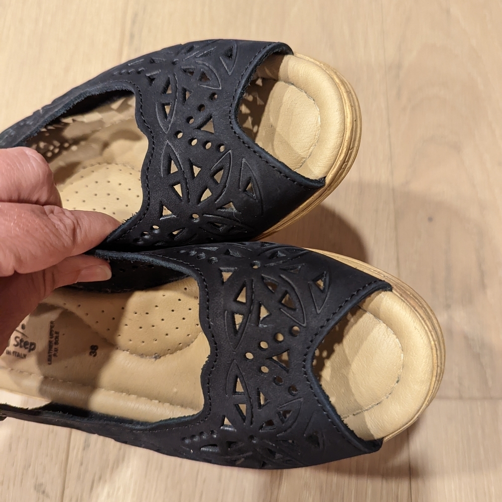 Spring Step Black Slingback Sandals - Picture 4 of 10